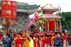 Fêtes traditionnelles à An Giang Vietnam : Informations pratiques pour les touristes 2024 – 2025