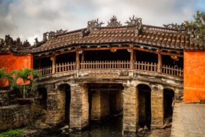 Explorer le pont Japonais à Hoi An : Un Symbole Intemporel d’Histoire et de Culture