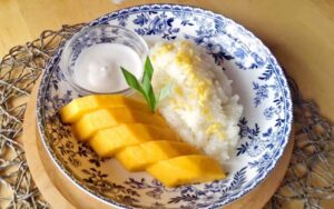 Top 15 desserts incontournables en Thaïlande qui enchantent les voyageurs